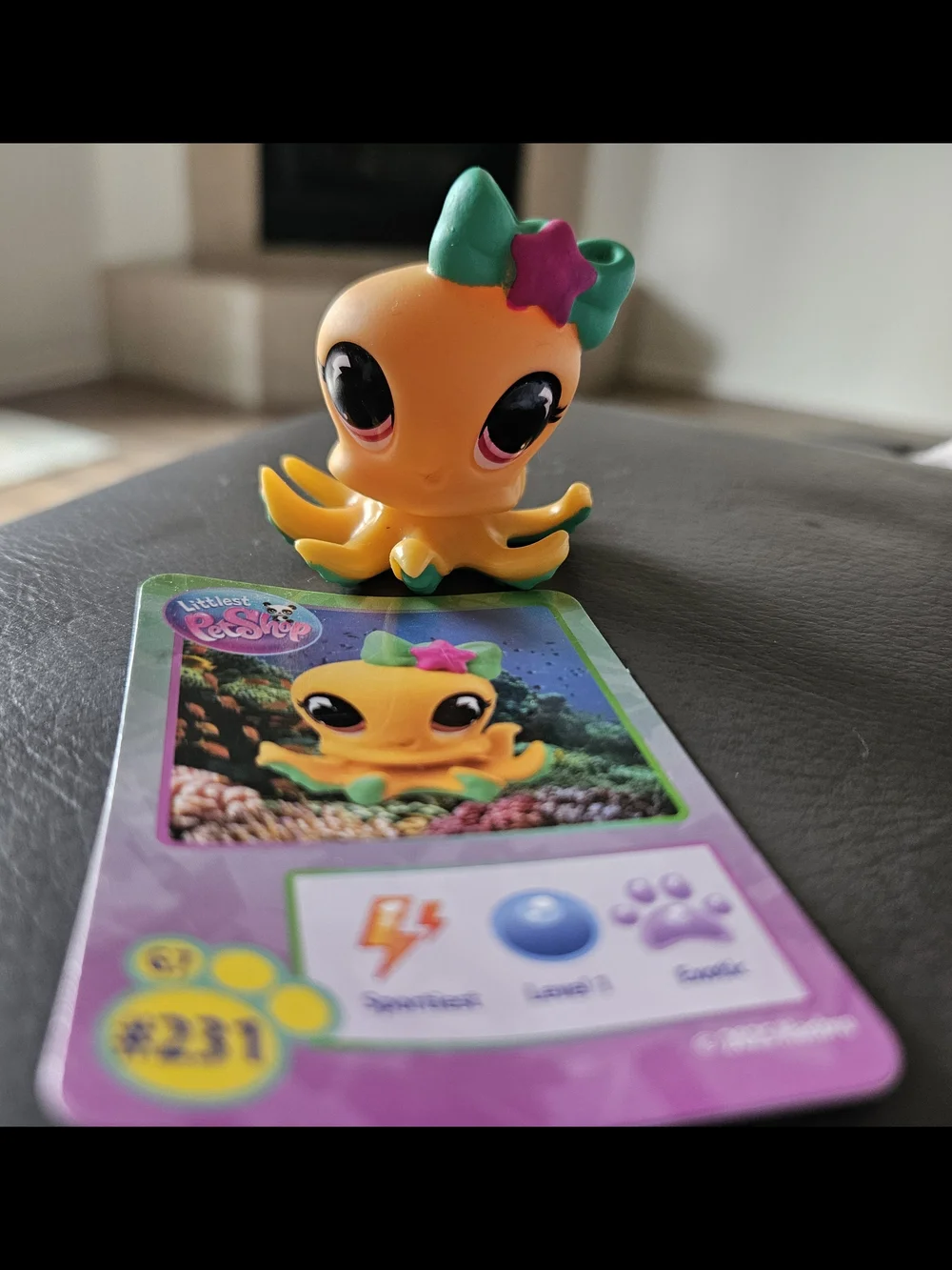 Littlest Pet Shop Yellow Octopus Figure with Pink Star and Green Bow
